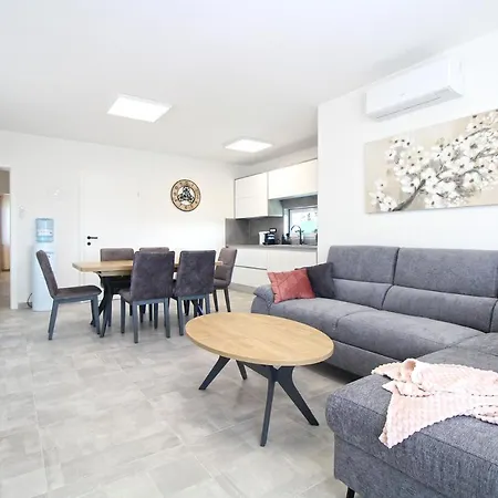 House Sanja 2278 בית נופש *