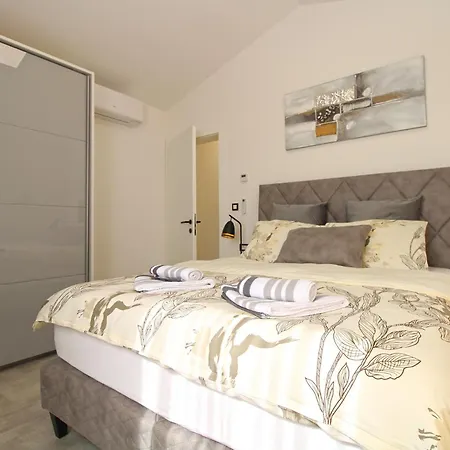 House Sanja 2278 בית נופש *