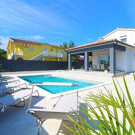 House Sanja 2278 Holiday home Pula